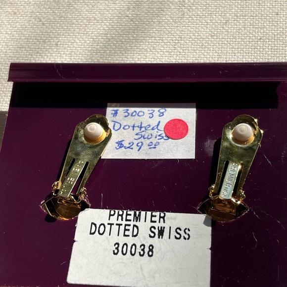 Vintage Premier Designs “Dotted Swiss” Red & Cream Enamel Clip-On Earrings - Picture 2 of 4